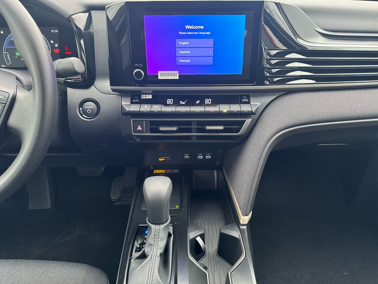 Toyota Camry Hybrid LE 2025