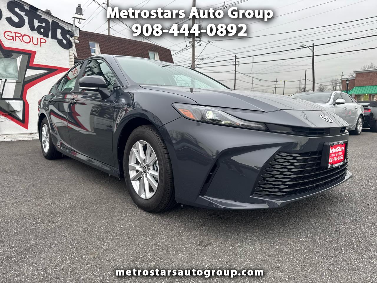 2025 Toyota Camry Hybrid LE