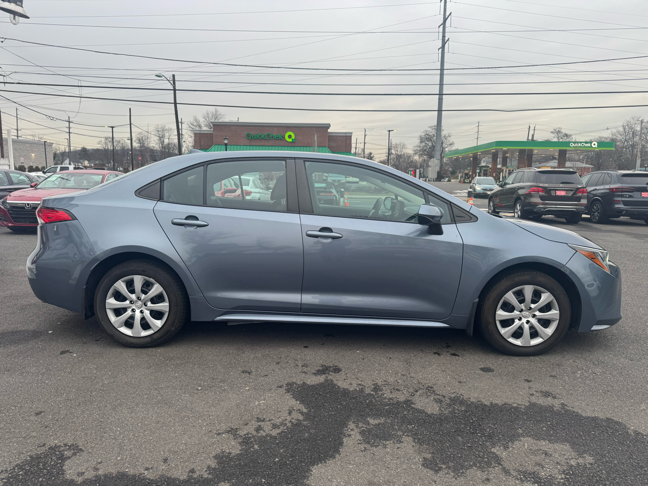 Toyota Corolla LE 2022