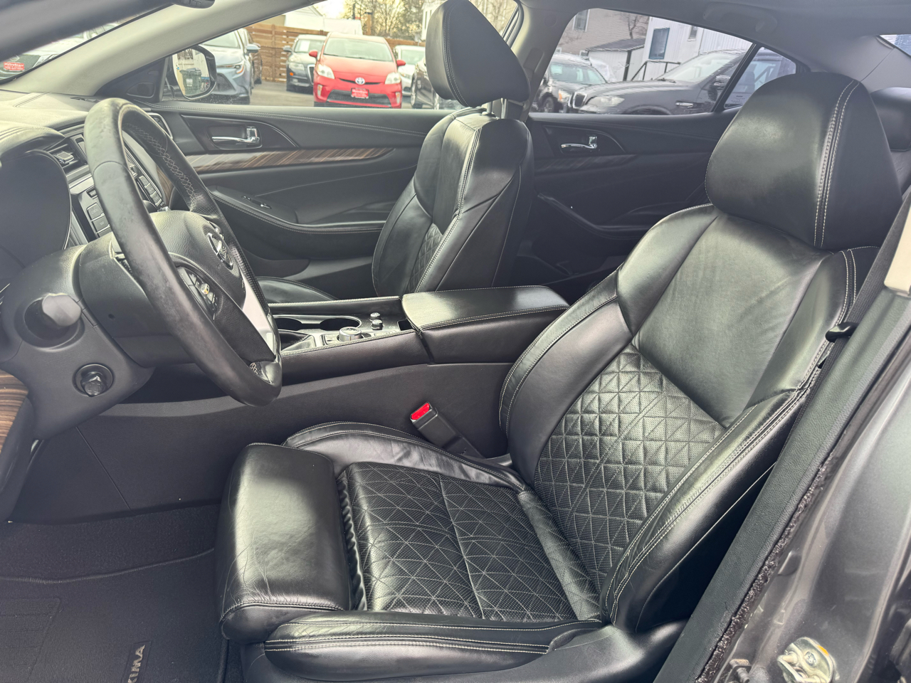 Nissan Maxima 4dr Sdn 3.5 Platinum 2016