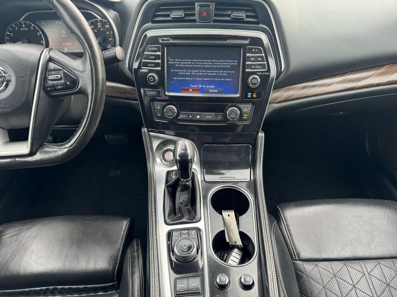 Nissan Maxima 4dr Sdn 3.5 Platinum 2016