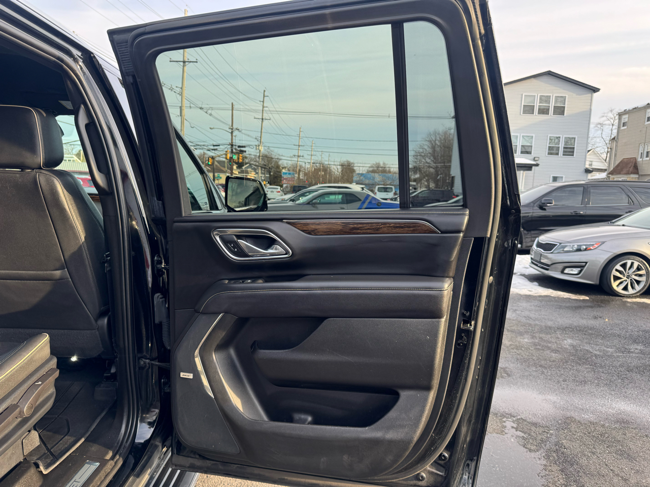 Chevrolet Suburban Premier 4WD 2023