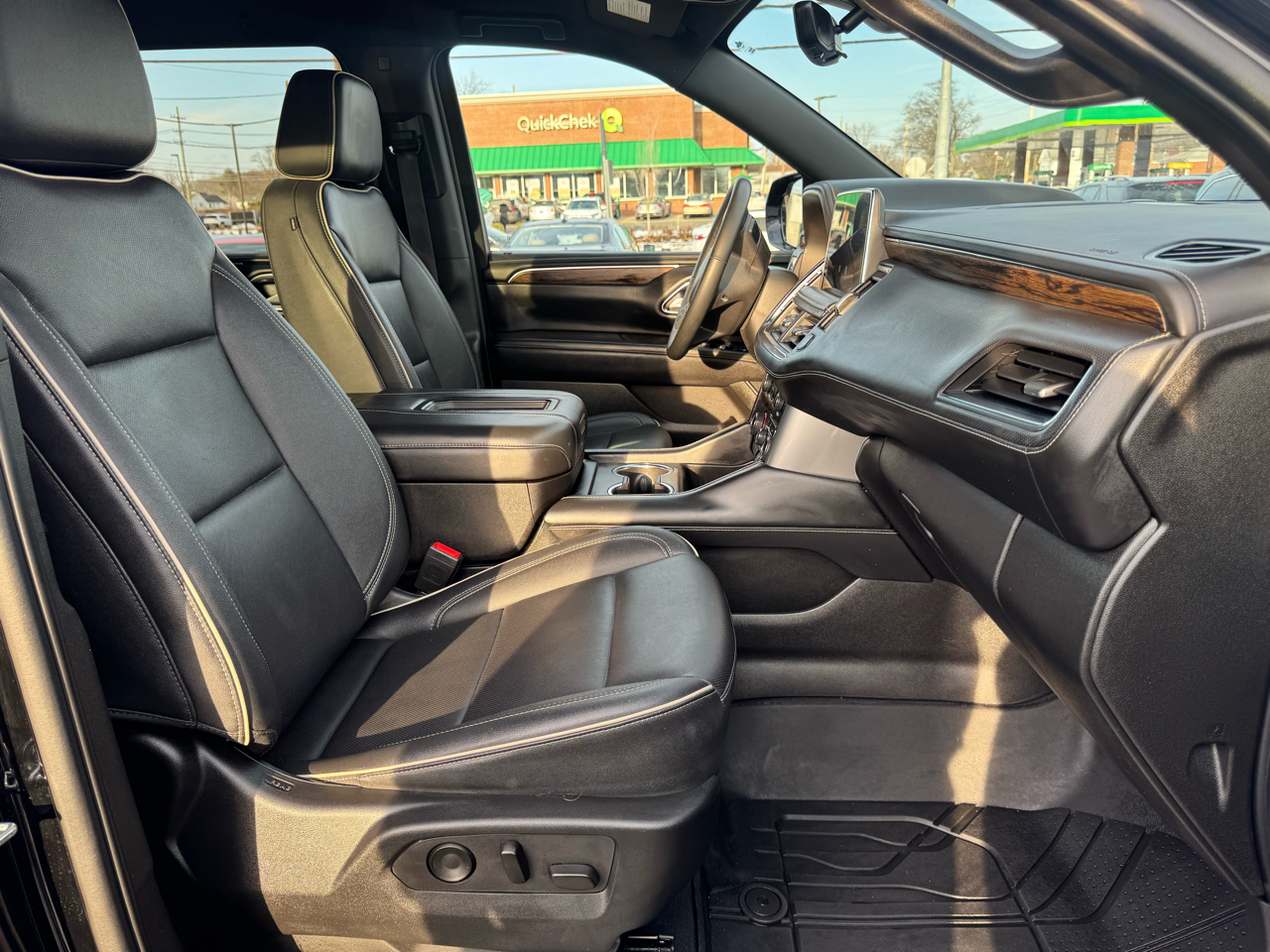 Chevrolet Suburban Premier 4WD 2023