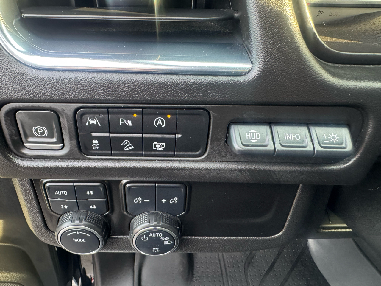 Chevrolet Suburban Premier 4WD 2023