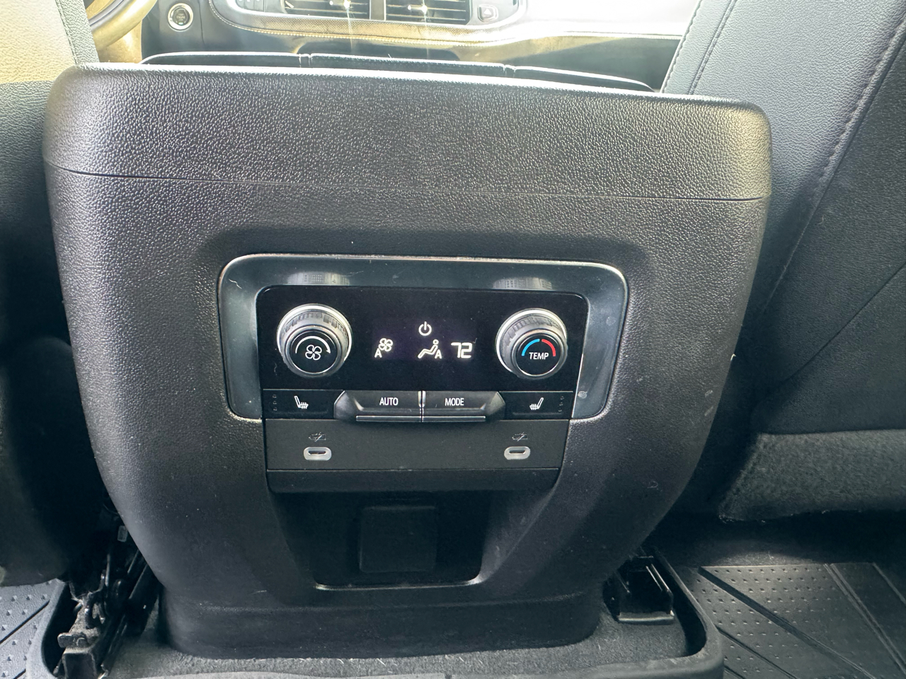 Chevrolet Suburban Premier 4WD 2023