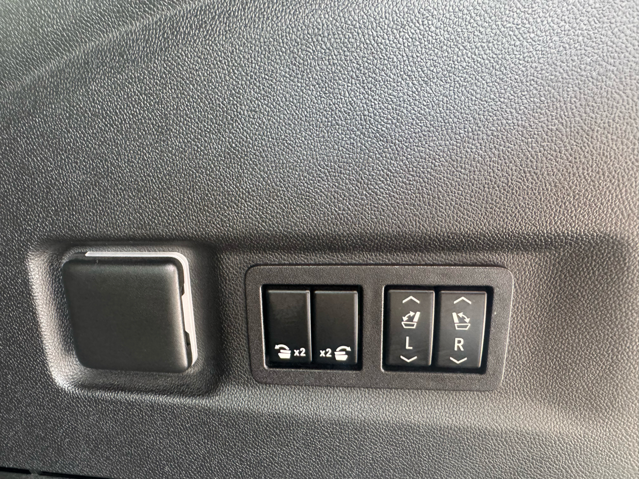 Chevrolet Suburban Premier 4WD 2023