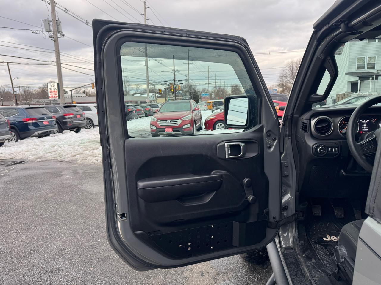 Jeep Wrangler Sport 4WD 2019