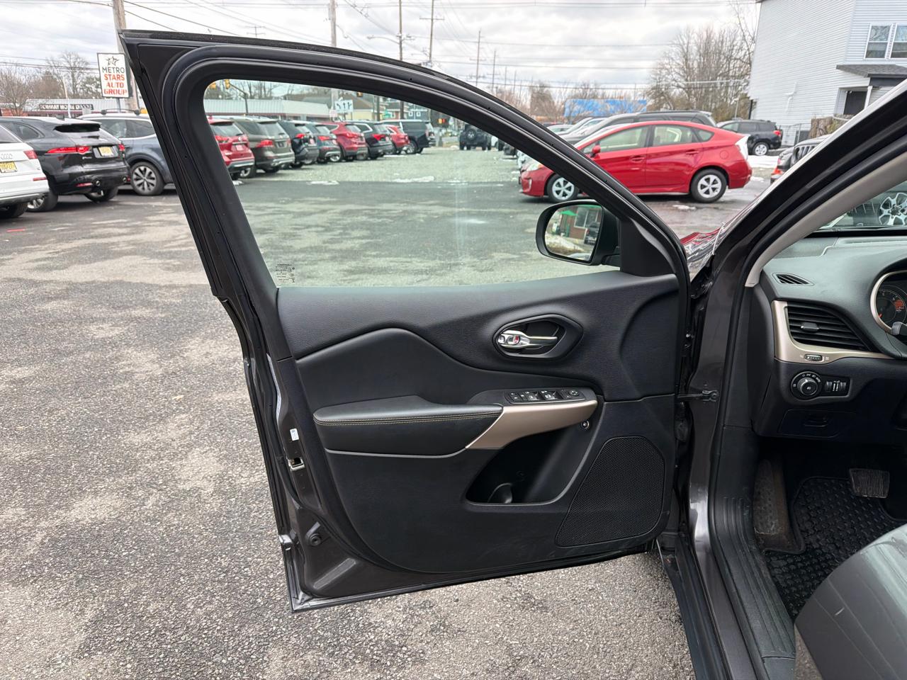 Jeep Cherokee Latitude 4WD 2017