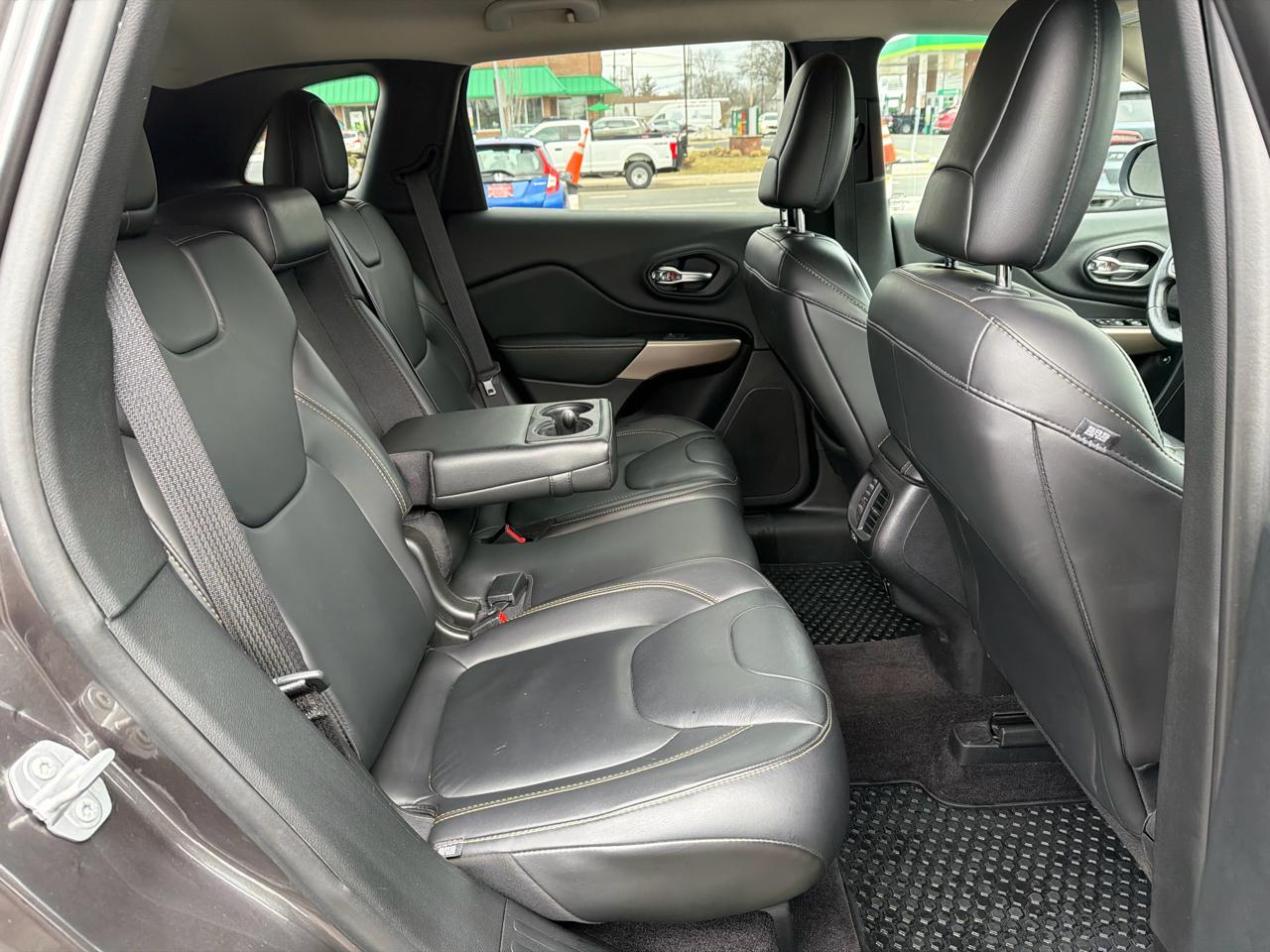 Jeep Cherokee Latitude 4WD 2017