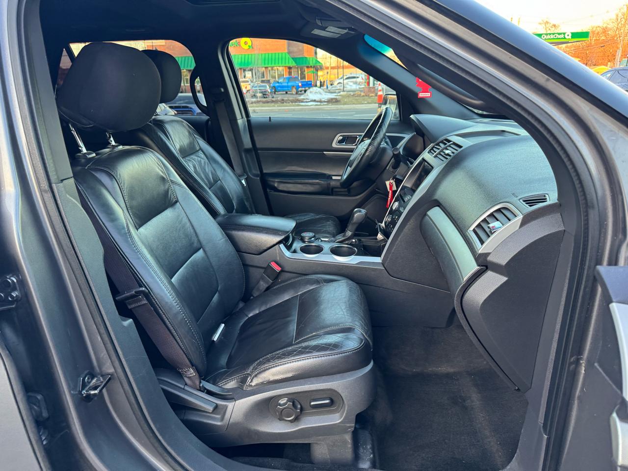 Ford Explorer 4dr Limited 4WD 2011