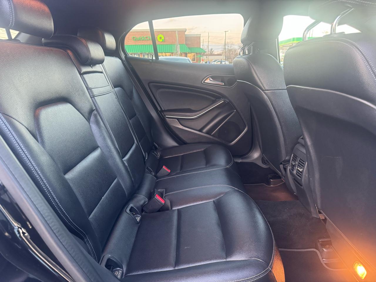 Mercedes-Benz GLA-Class GLA250 4MATIC 2020