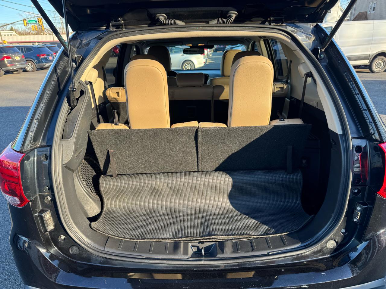 Mitsubishi Outlander SEL AWD 2017