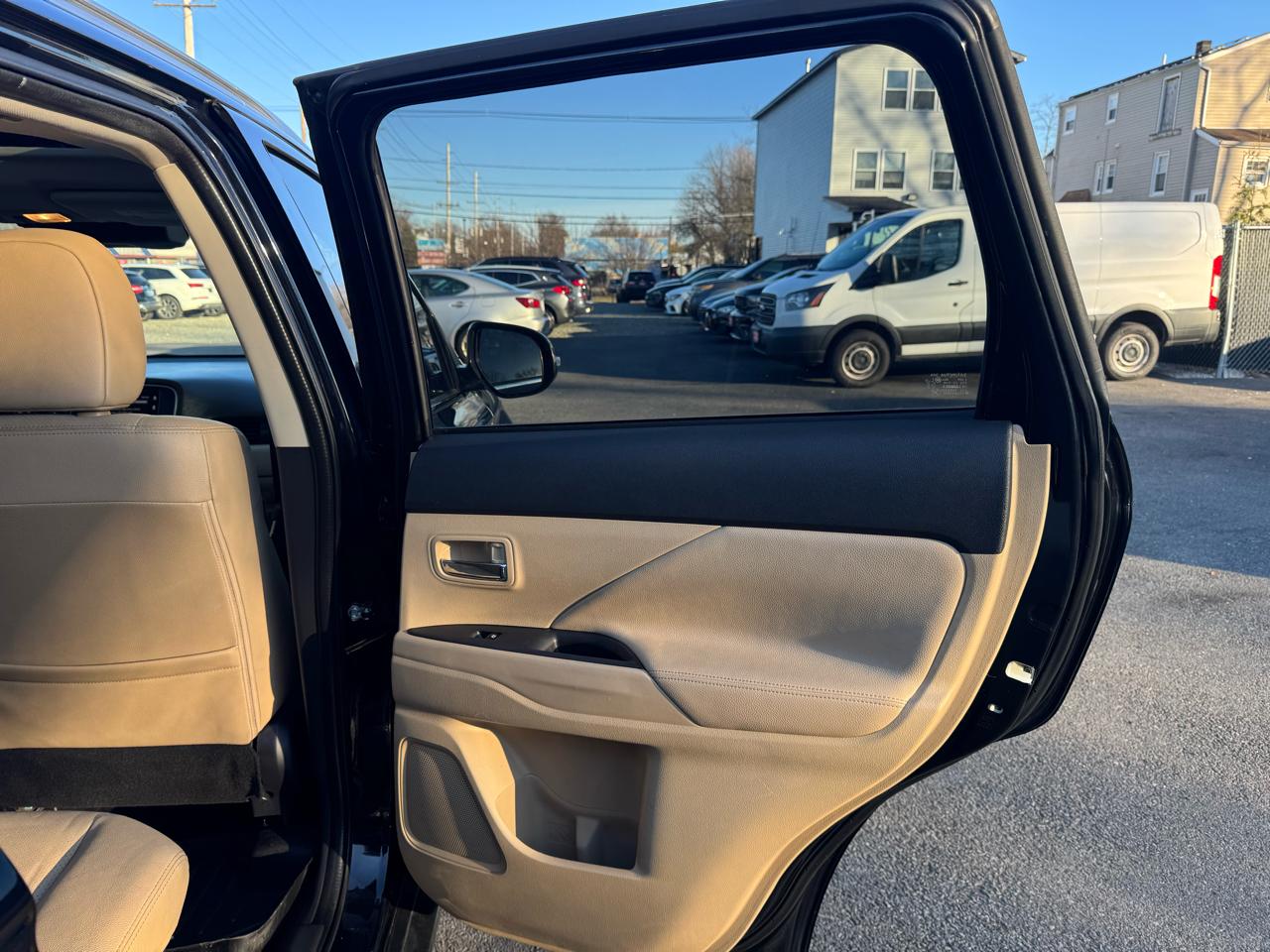 Mitsubishi Outlander SEL AWD 2017