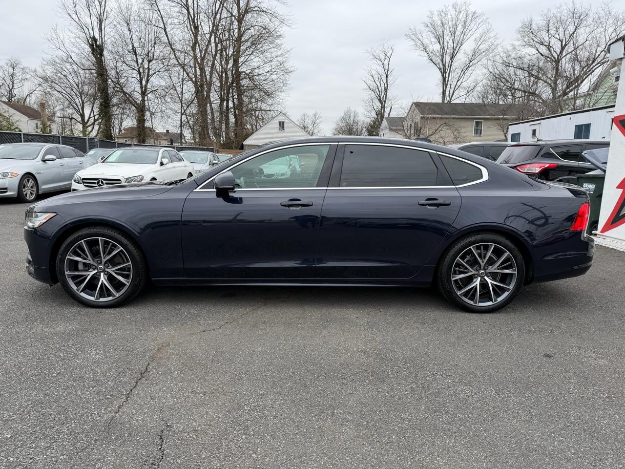 Volvo S90 T5 Momentum AWD 2019
