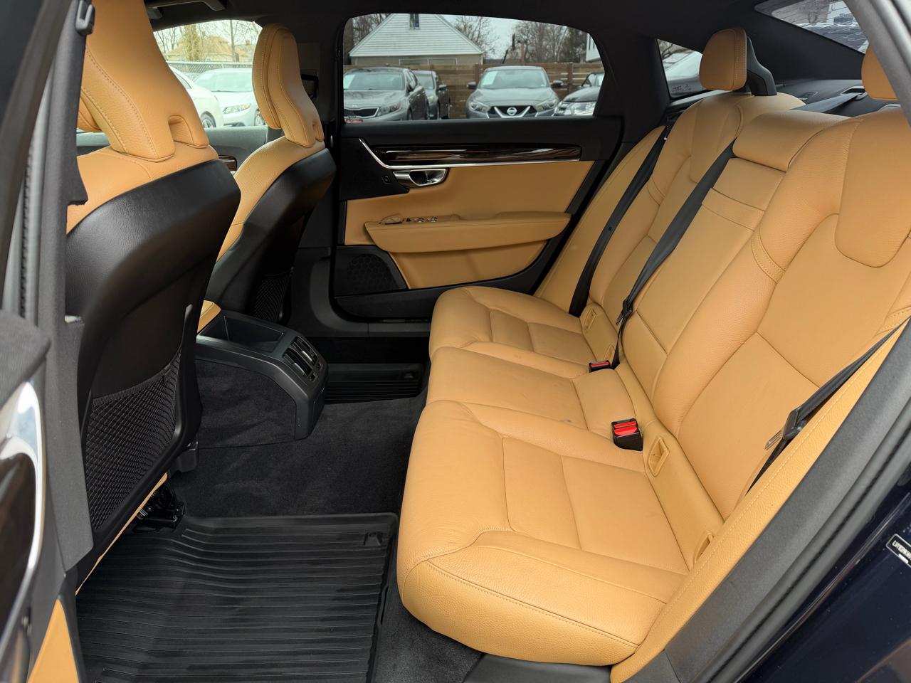 Volvo S90 T5 Momentum AWD 2019