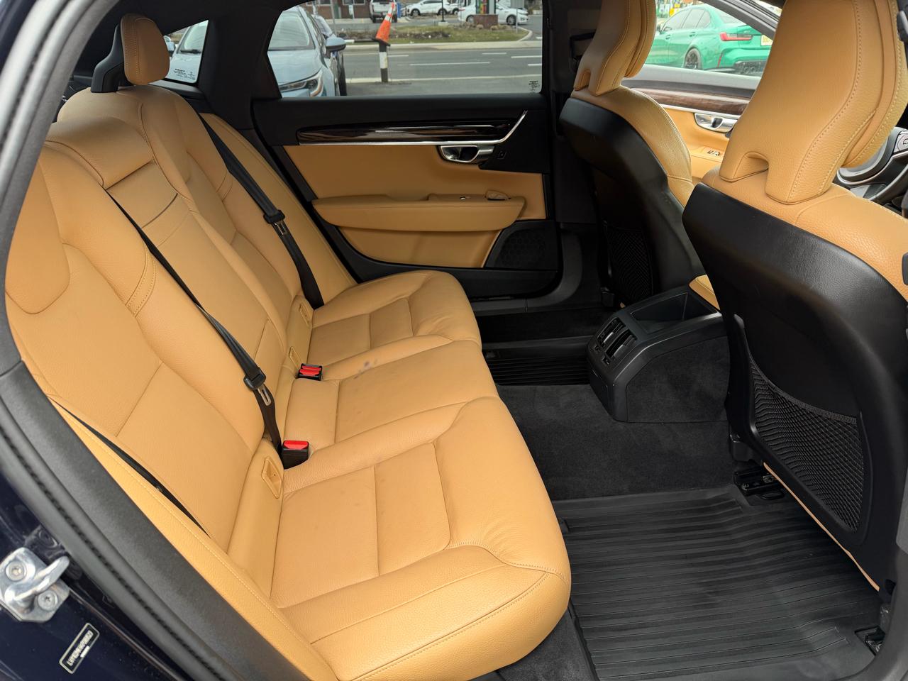 Volvo S90 T5 Momentum AWD 2019