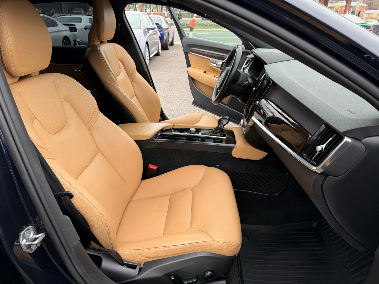 Volvo S90 T5 Momentum AWD 2019