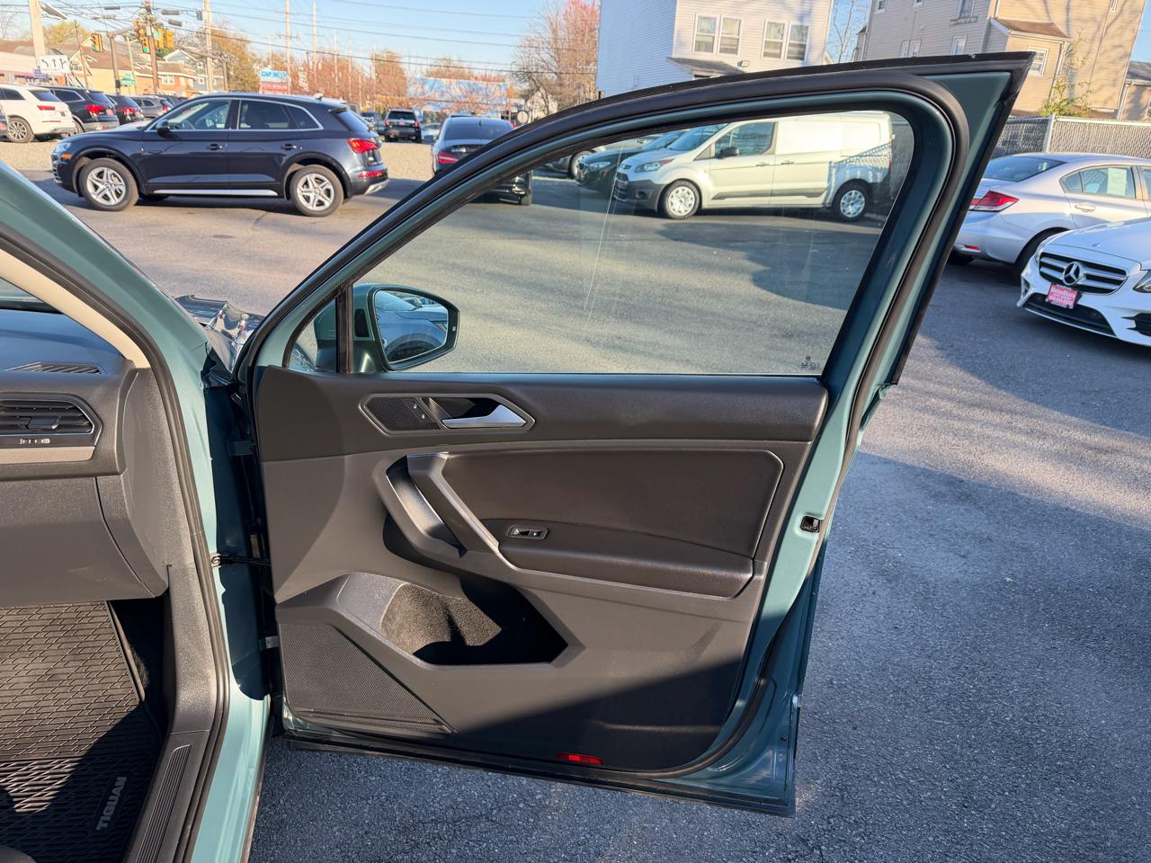 Volkswagen Tiguan SE 4Motion 2021