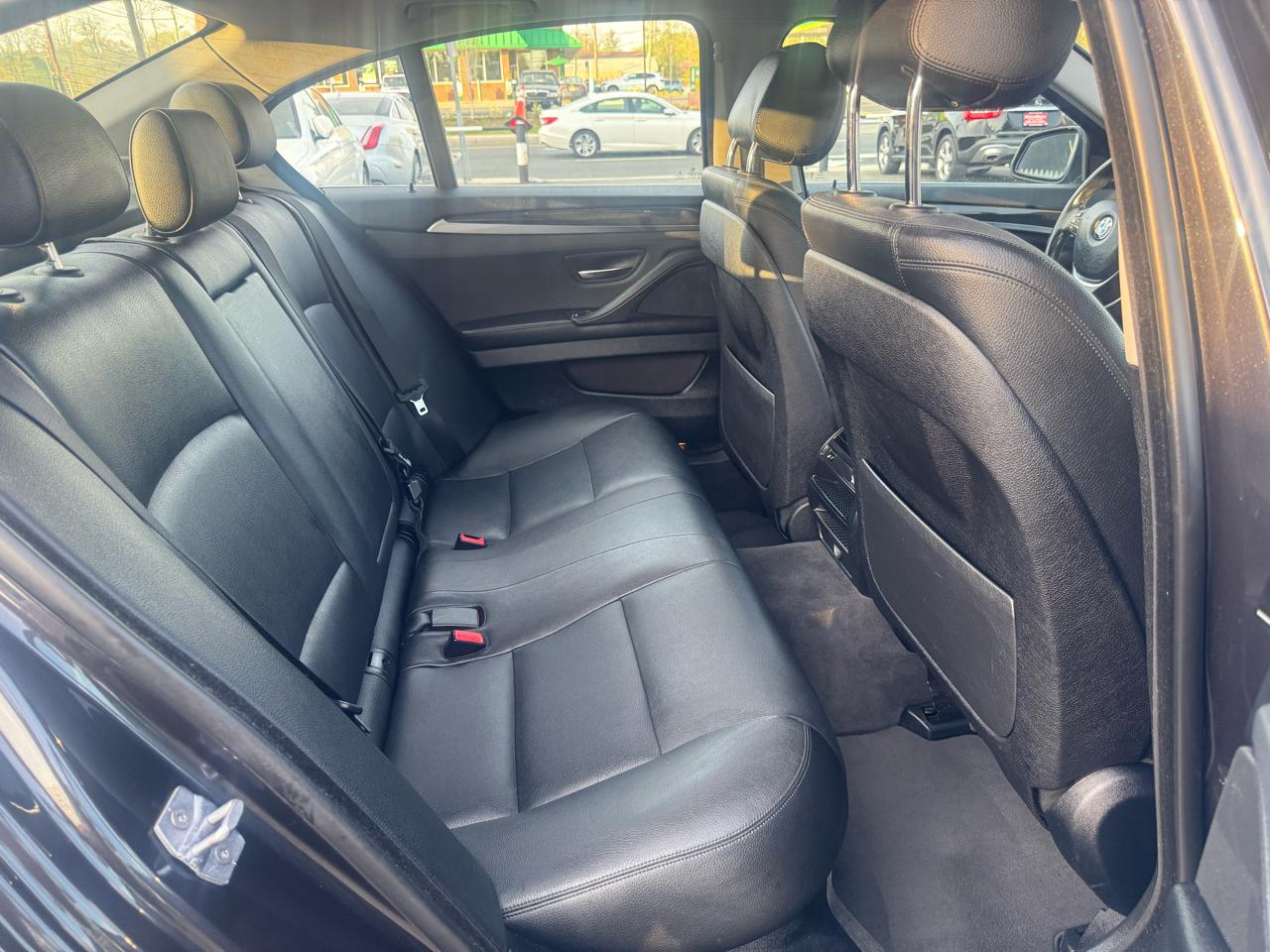 BMW 5-Series 535i xDrive 2016