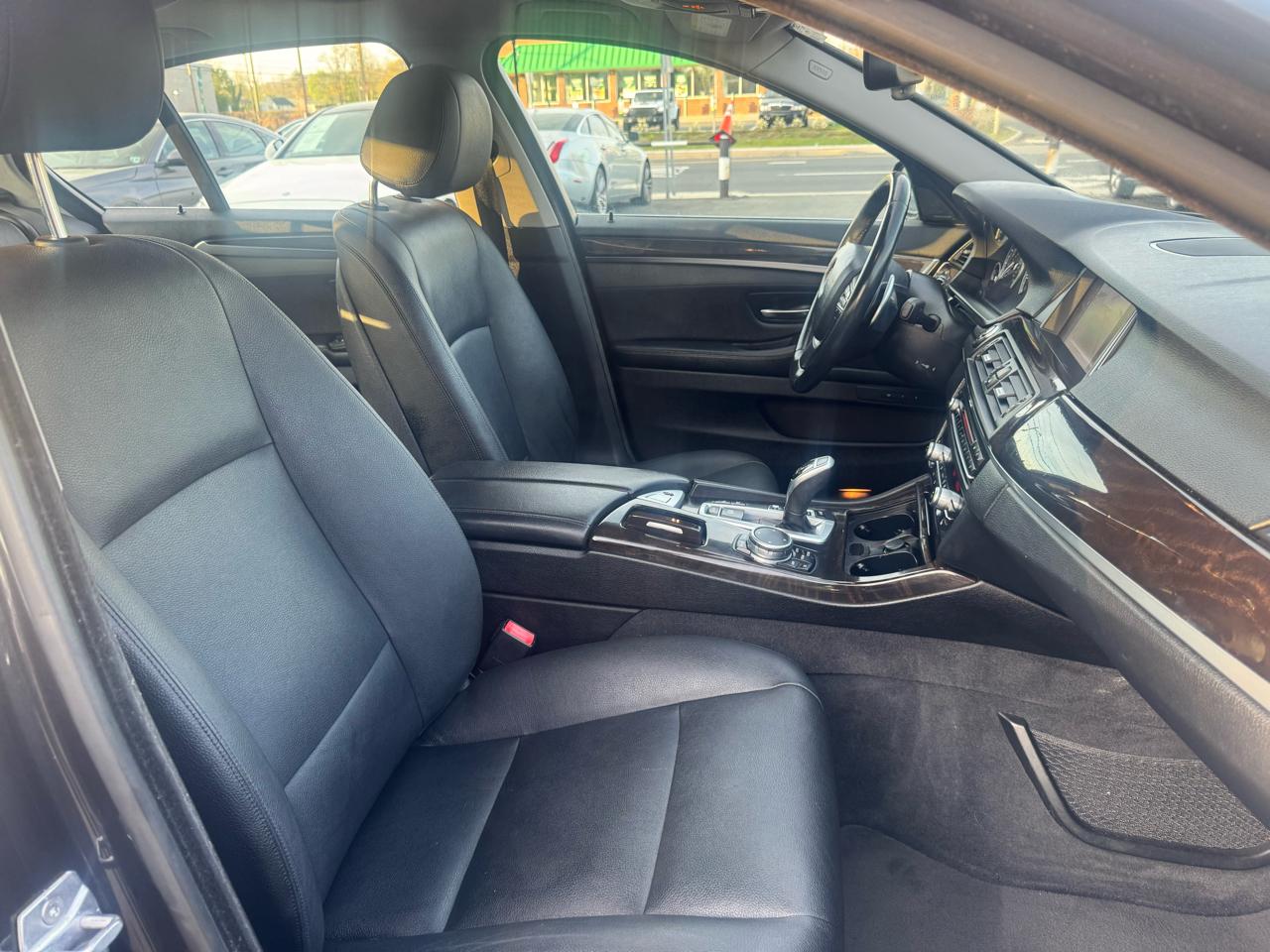 BMW 5-Series 535i xDrive 2016