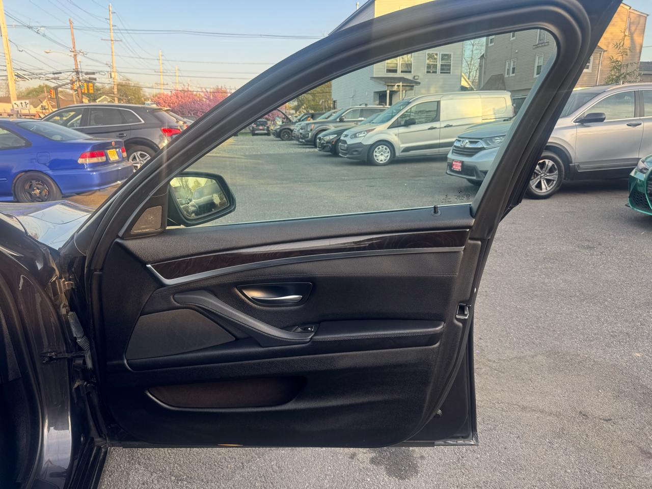 BMW 5-Series 535i xDrive 2016