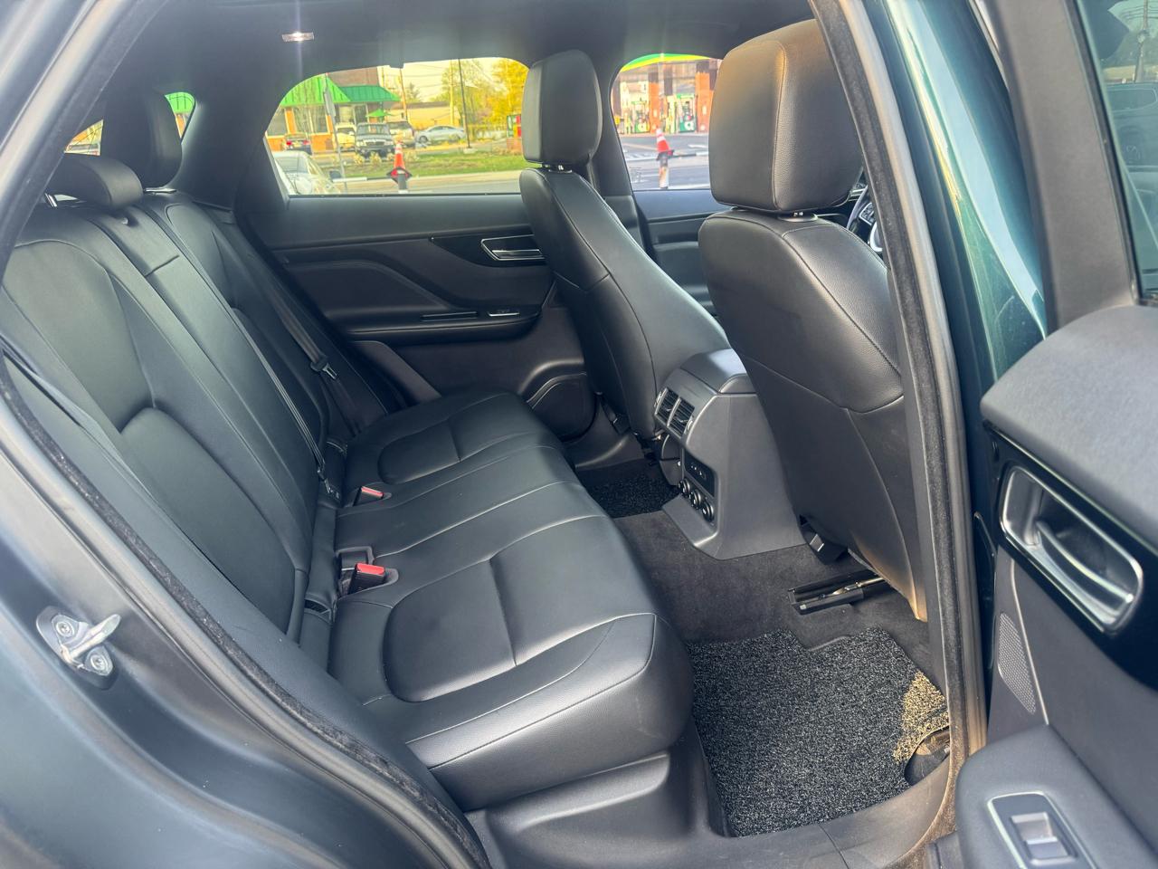 Jaguar F-Pace 35t Premium 2017