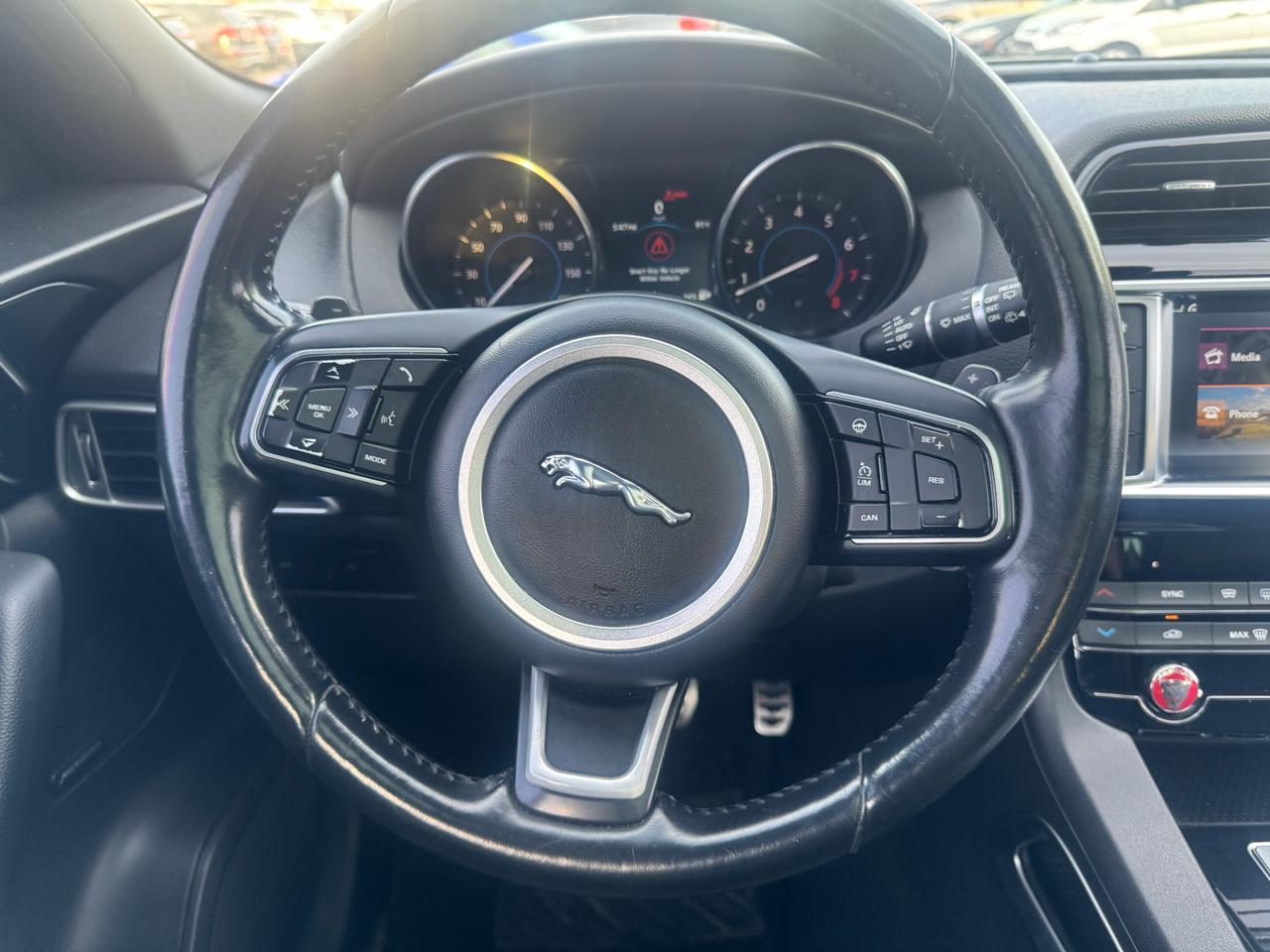 Jaguar F-Pace 35t Premium 2017