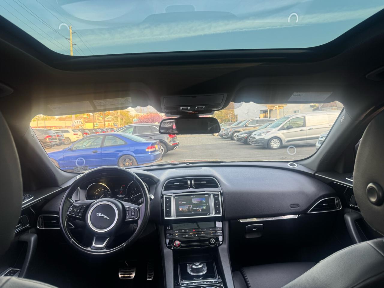 Jaguar F-Pace 35t Premium 2017