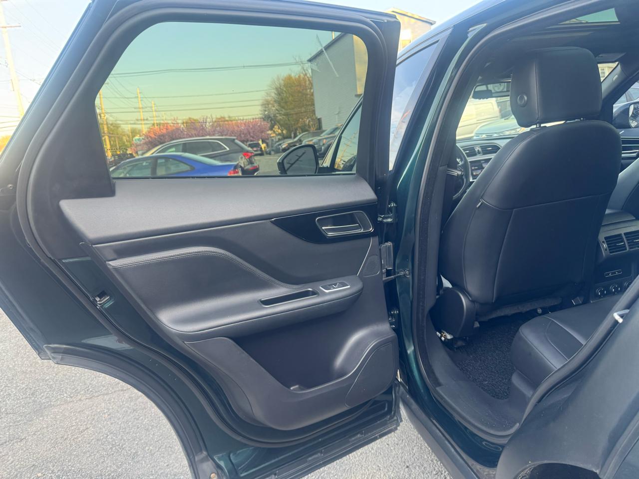 Jaguar F-Pace 35t Premium 2017