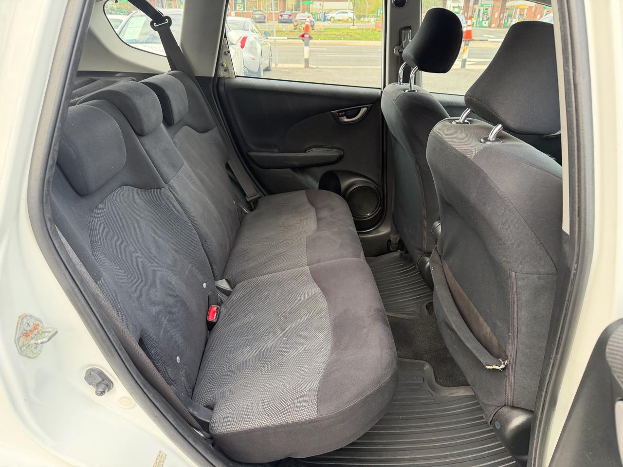 Honda Fit Sport 5-Speed AT with Navigation 2009