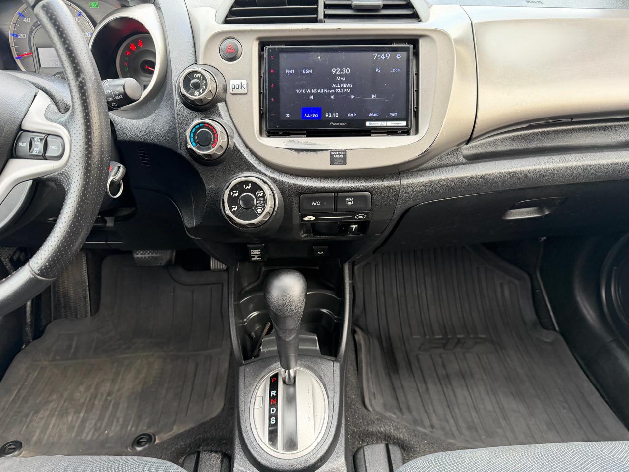 Honda Fit Sport 5-Speed AT with Navigation 2009