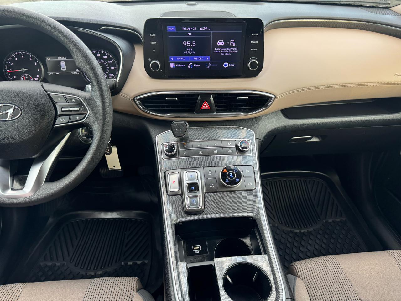 Hyundai Santa Fe SE AWD 2021