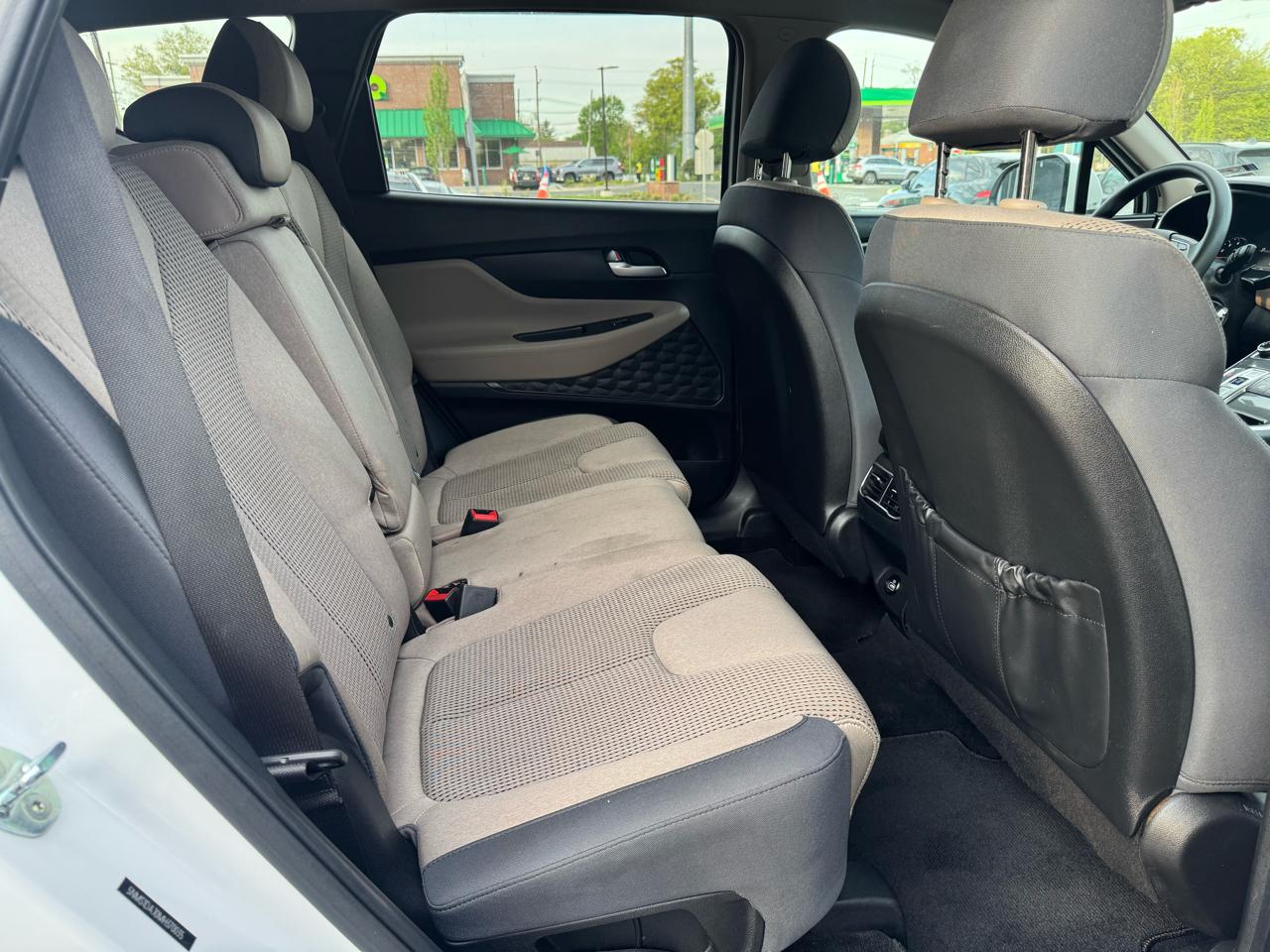 Hyundai Santa Fe SE AWD 2021