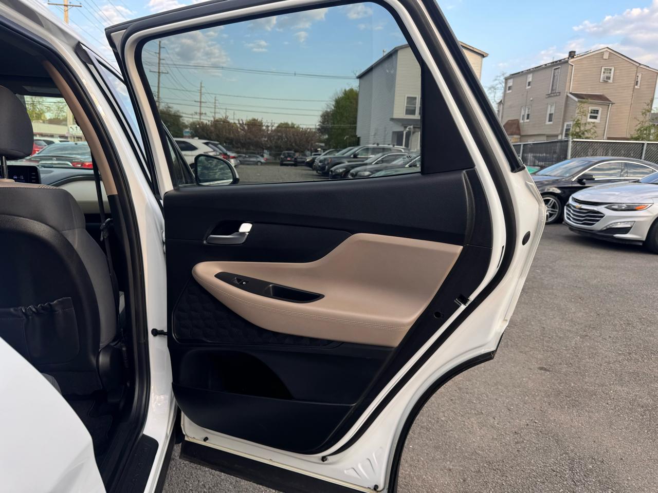 Hyundai Santa Fe SE AWD 2021