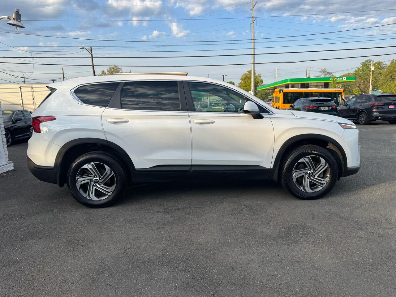 Hyundai Santa Fe SE AWD 2021