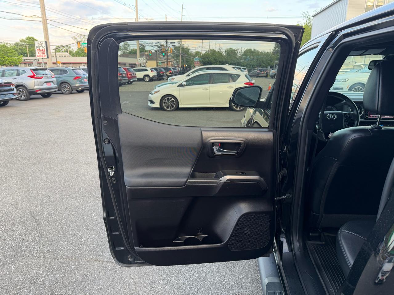 Toyota Tacoma SR5 Double Cab Super Long Bed V6 6AT 4WD 2020