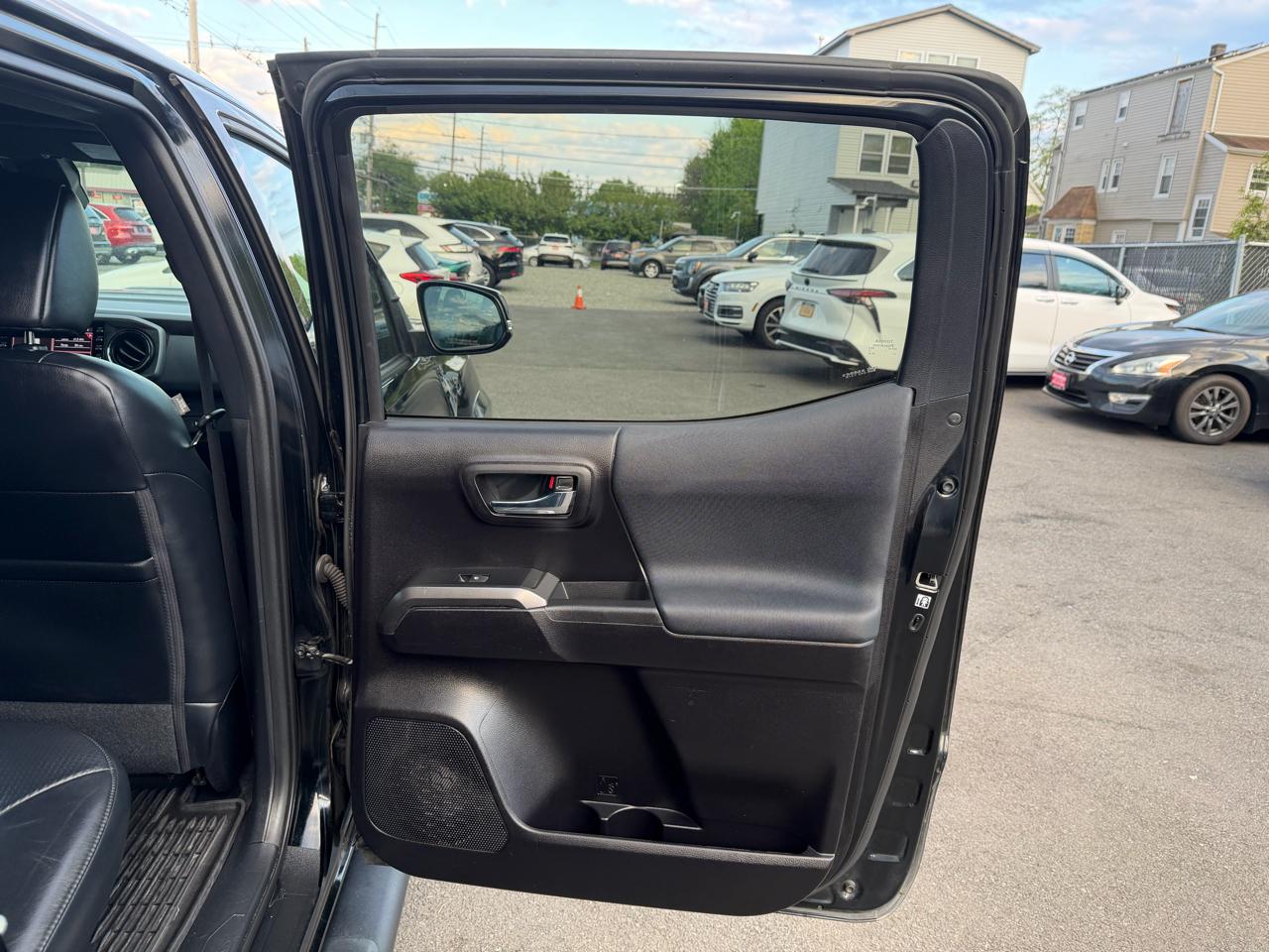 Toyota Tacoma SR5 Double Cab Super Long Bed V6 6AT 4WD 2020