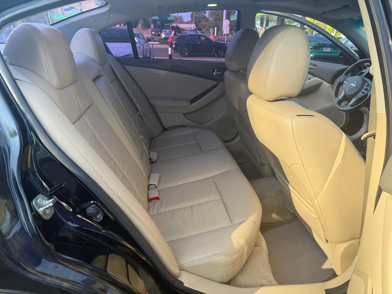 Nissan Altima 2.5 S 2011