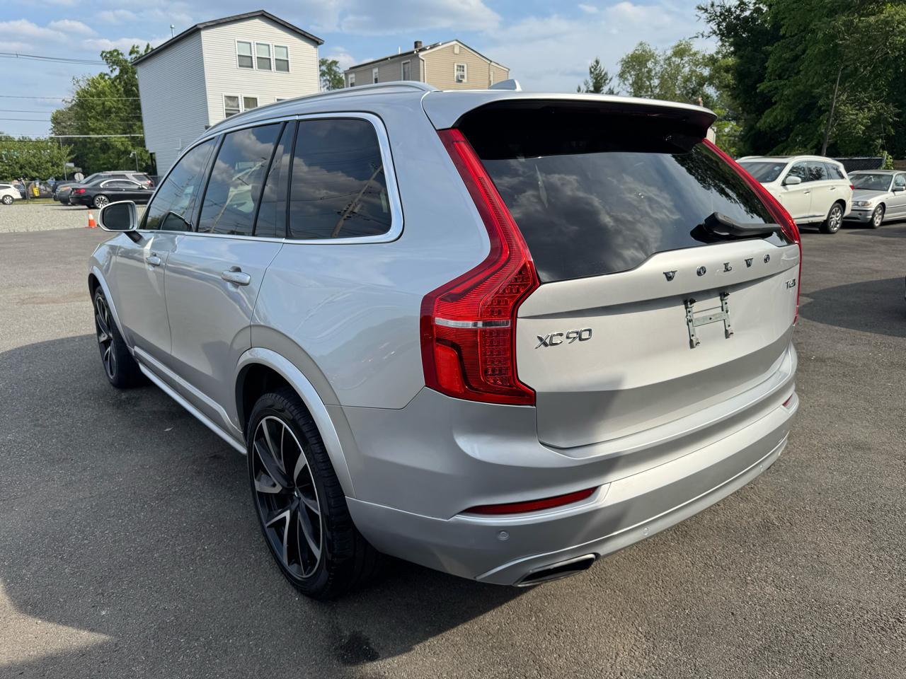 Volvo XC90 T6 Momentum AWD 2021
