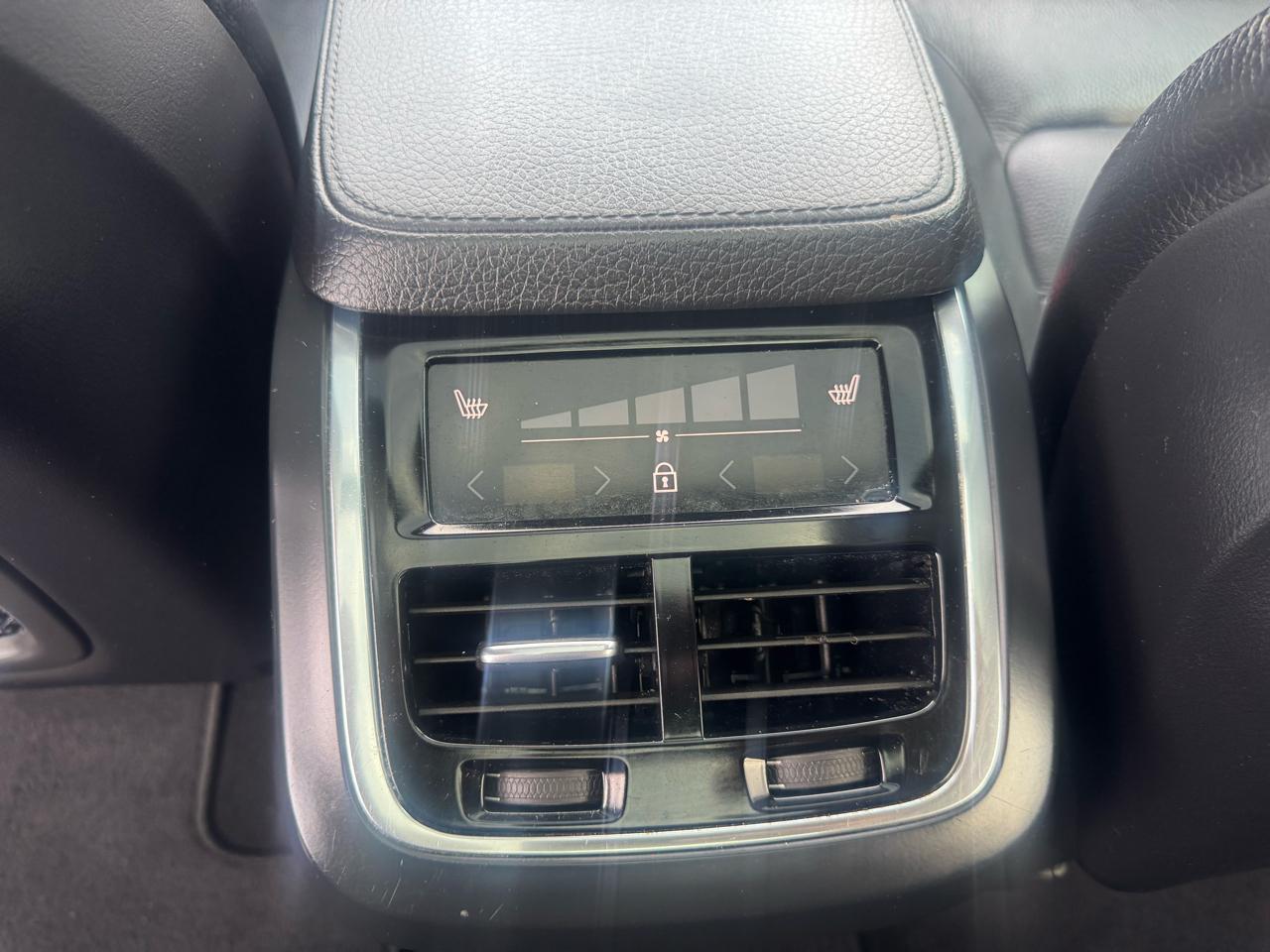 Volvo XC90 T6 Momentum AWD 2021