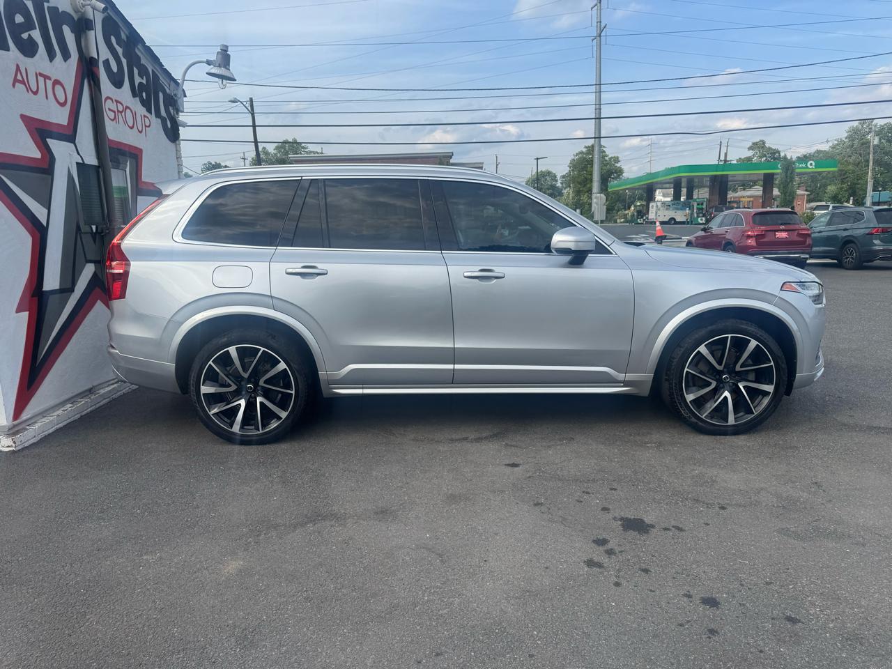 Volvo XC90 T6 Momentum AWD 2021