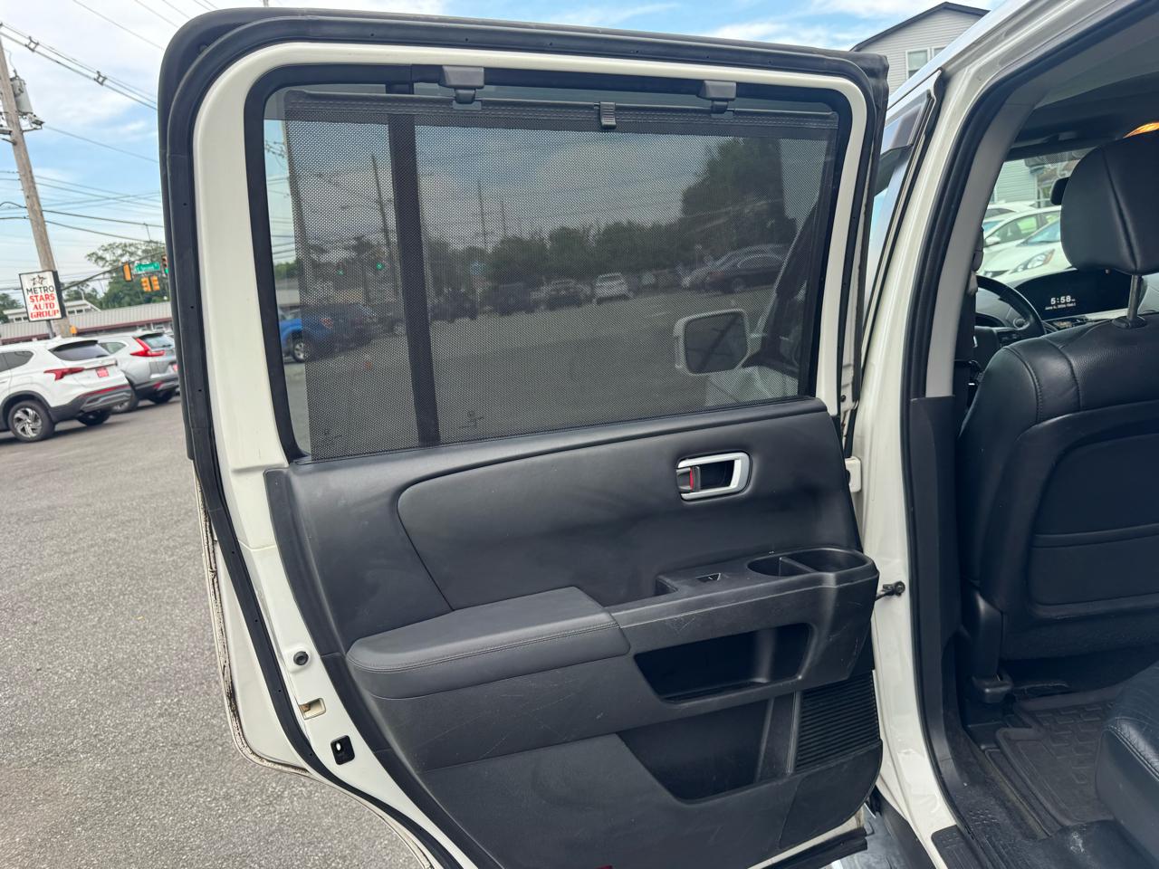 Honda Pilot Touring 4WD 5-Spd AT with DVD 2014