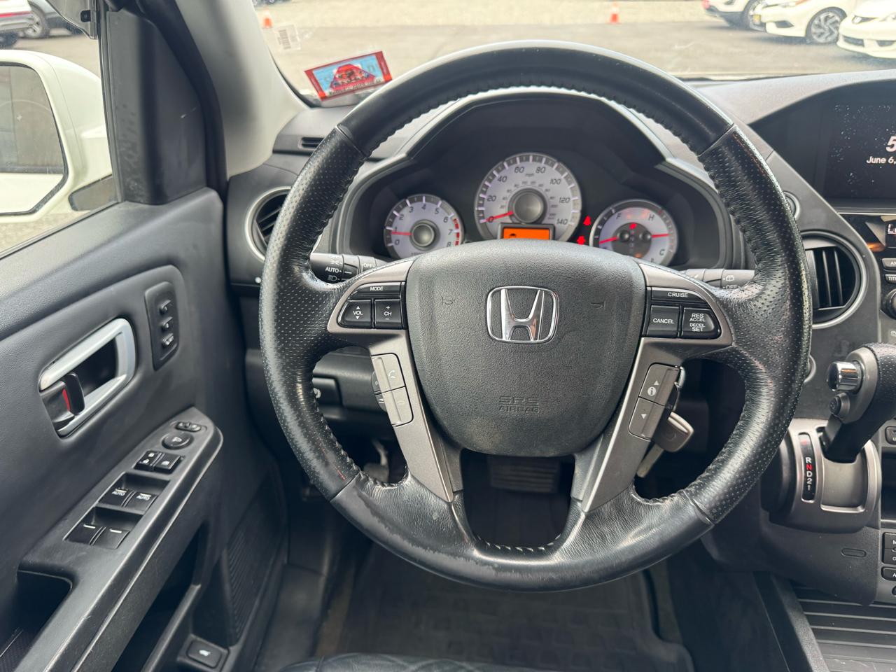 Honda Pilot Touring 4WD 5-Spd AT with DVD 2014