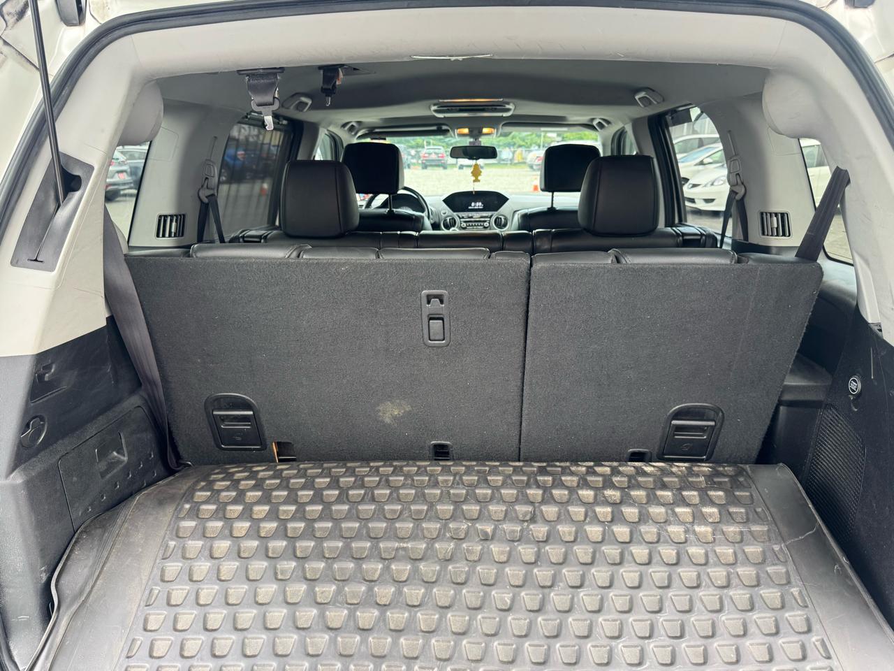 Honda Pilot Touring 4WD 5-Spd AT with DVD 2014