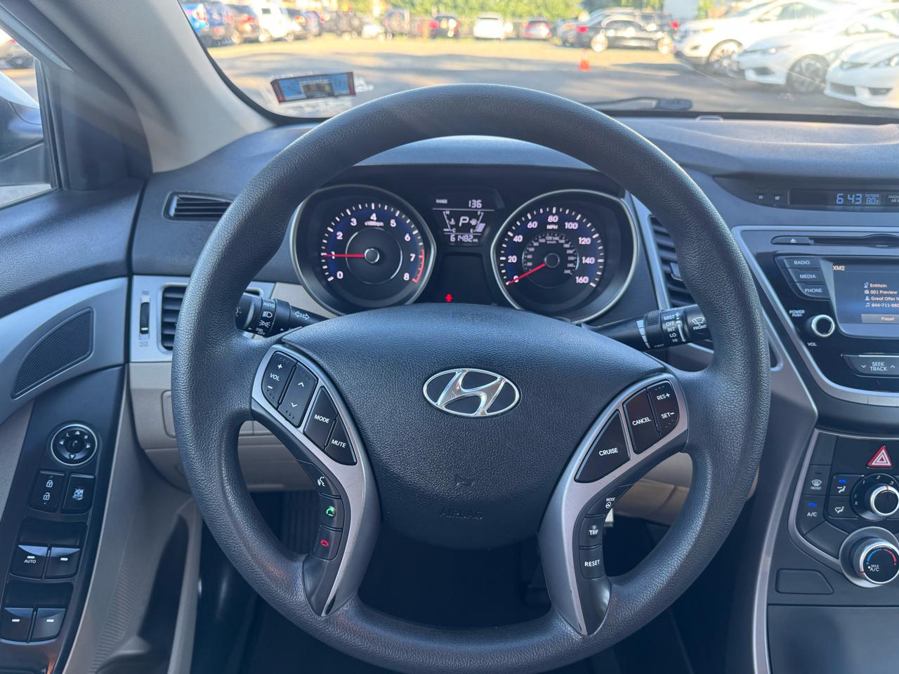 Hyundai Elantra SE 6AT 2015