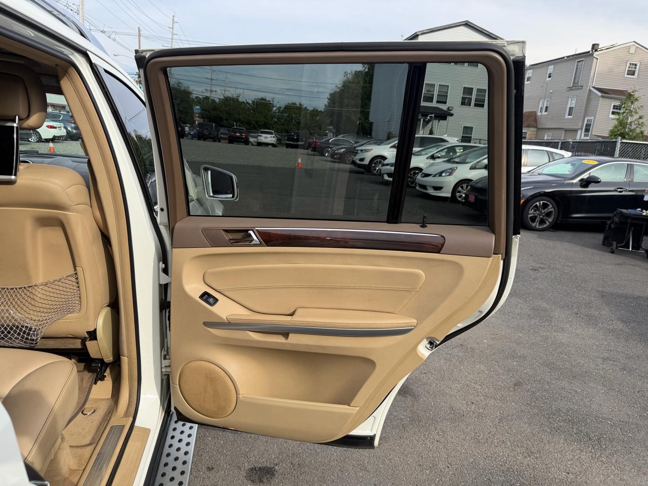 Mercedes-Benz GL-Class GL450 4MATIC 2012