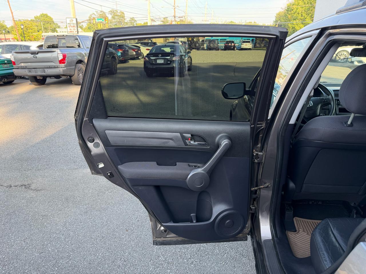 Honda CR-V LX 4WD 5-Speed AT 2009