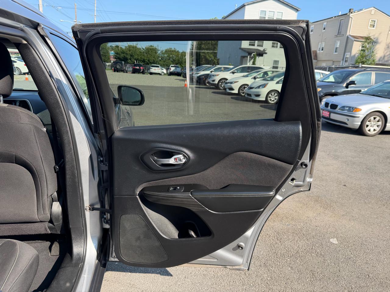 Jeep Cherokee Latitude 4WD 2014