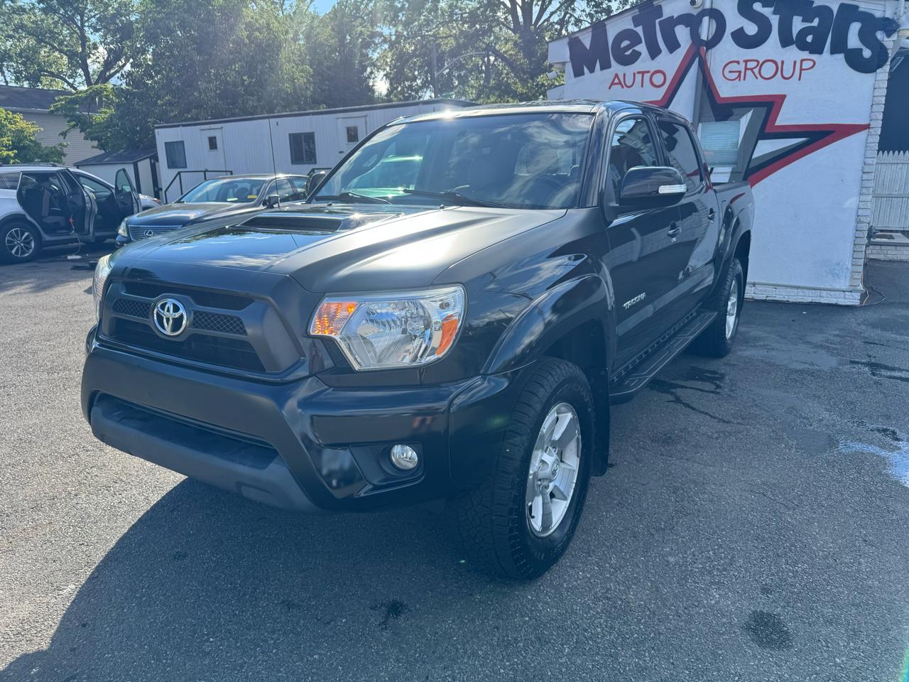 Toyota Tacoma Double Cab V6 6MT 4WD 2015
