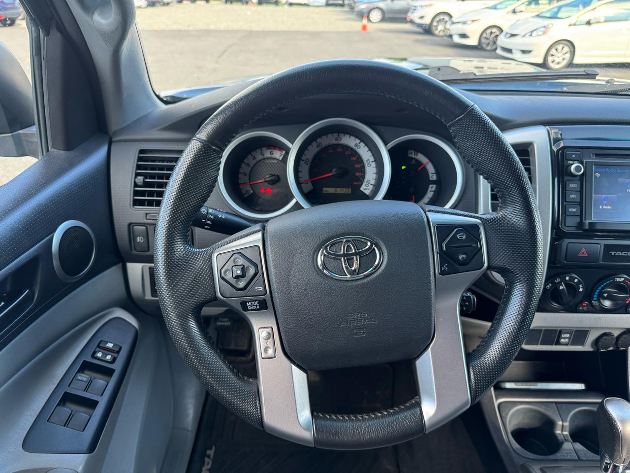 Toyota Tacoma Double Cab V6 6MT 4WD 2015